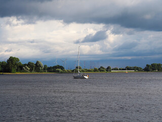 Segler auf der Weser