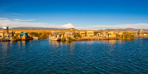 Foto op Canvas Peru Lake Titicaca, near Puno, Los Uros, the floating islands constructed of reeds. © Julie