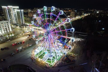 Aerial view of the Ferris wheel at night (Kirov, Russia)