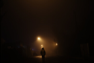 caminando en la niebla