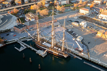 Obraz premium aerial view of 18 century battle ship docked in Boston Harbor 
