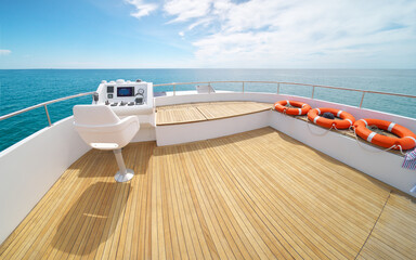 Yacht flybridge open deck - 472933020