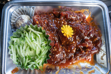 千葉県 郷土料理 鯨のユッケ