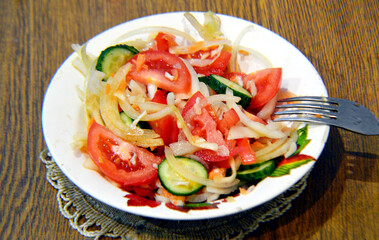 salad with shrimps