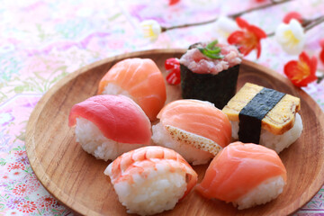 お祝いや行楽に食べる手まり寿司