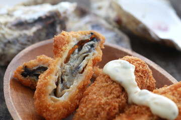 タルタルソースと牡蠣フライ