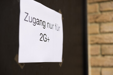 Symbolbild Corona-Virus, Zugang nur mit 2G+