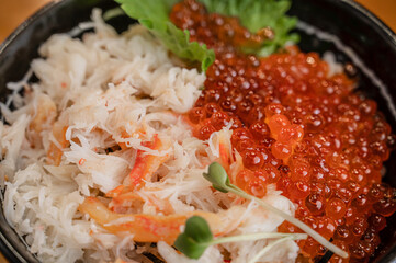蟹とイクラの海鮮丼