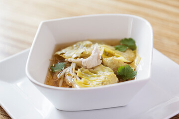 chinese chicken dumplings soup