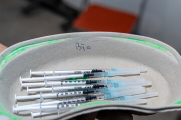 Am 04.12.2021 Impfaktion. Covid. Biontech. . Impfstoff. Stern Center. Foto: Varvara Smirnova