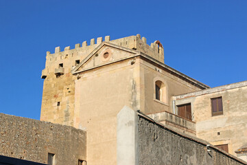 Fototapeta na wymiar old buildings in Tarragona, Spain
