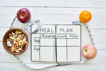 Obraz na płótnie Canvas snack breakfast organic fitness health wooden table
