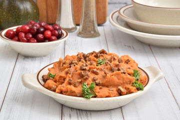 Mashed sweet potatoes with pecans