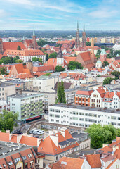 Obraz premium Wroclaw, Poland - largest city of Silesia, Wroclaw displays a colorful Old Town that becomes even more amazing if seen from the top of St Mary Magdalene Church