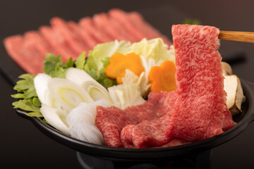 黒毛和牛　牛肩ロースすきやき肉