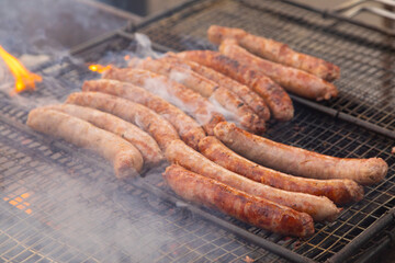 Butifarras (botifarra) a la brasa (embutido fresco)