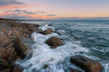 Fototapeta na wymiar Beautiful seascape sunset scenery of rocky coast at wild atlantic way in county Galway, Ireland 