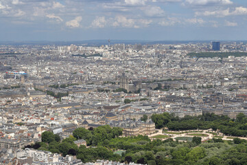 Fototapeta na wymiar Areal view of Paris, capital of France 