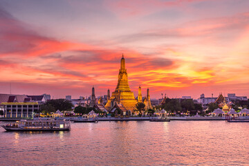 Wat Arun or Temple of dawn, beautiful sky after the sunset, Bangkok,Thailand
