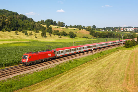 InterCity IC train of &Ouml;BB &Ouml;sterreichische Bundesbahnen in Uhingen, Germany
