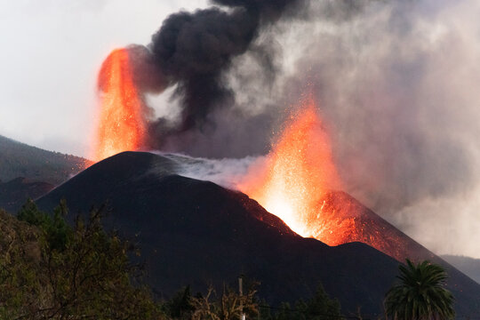 Cumbre Vieja / La Palma (Canary Islands) 2021/10/27. Close View Of The Two Main Lava Vents Of The Cumbre Vieja Volcano Eruption.