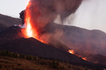Cumbre Vieja / La Palma (Canary Islands) 2021/10/28. View of the Cumbre Vieja volcano eruption and...