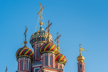 Fototapeta na wymiar Domes of the Nativity Church in Nizhny Novgorod.