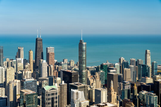 Aerial view of Chicago © skostep