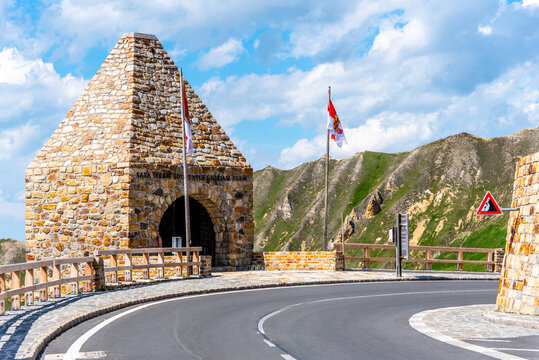 Stone memorial at Fuscher Torl