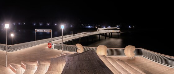 Ostsee,  wunderschöne Seebrücke Ostseebad Koserow auf der Insel Usedom bei Nacht