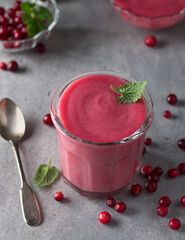 Vegan cranberry mousse with semolina and fresh cranberries