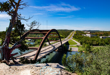Fototapeta na wymiar Photo of the scenic 360 (Pennybacker) bridge in Austin, Texas