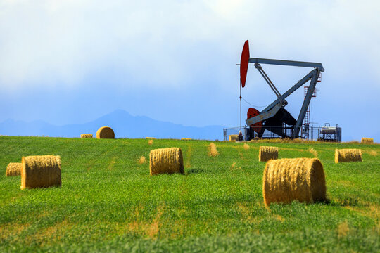 Oil Gas Petroleum Industry Pumpjack Alberta Canada