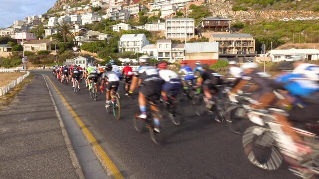 Very large cycle tour along the coast