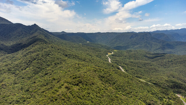 Serra do Mar - Litoral do Paran&aacute; - Paranagu&aacute; - Morretes - Antonina - BR 277 - Paran&aacute; - Brasil