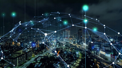 Smart city and communication network concept. 5G. LPWA (Low Power Wide Area). Wireless communication. © metamorworks