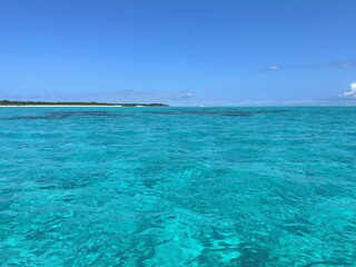 Obraz premium 【与論島】大金久海岸のエメラルドグリーンの海