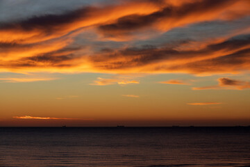 Obraz premium landscape with the sea after sunset