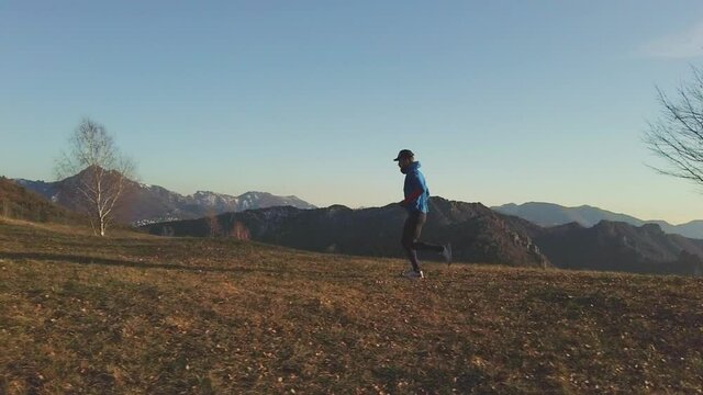 Marathon runner during winter training in altitude to raise hemoglobin in blood