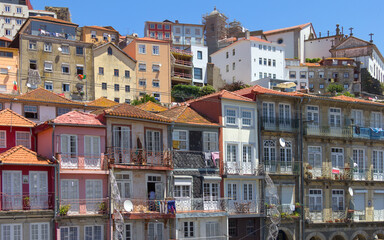Fototapeta na wymiar Beautiful facades of houses in Porto. Portugal