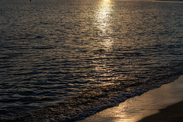 夕暮れ時の海岸