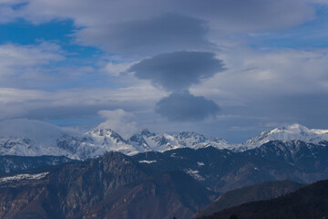 Fototapeta na wymiar Snow covered mountain peak winter panorama landscape.turkey