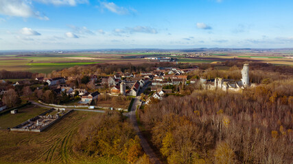 Vue aérienne du village de Montepilloy, Oise, Picardie, France