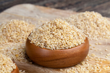 raw bulgur porridge that is not cooking