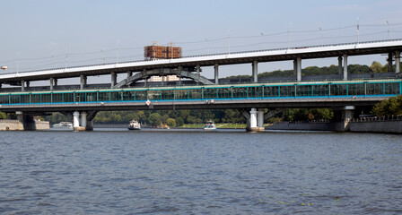 bridge over the moscow river