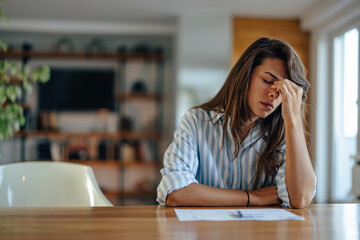 Irritated adult woman, feeling upset about her work - obrazy, fototapety, plakaty