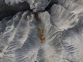 changes, sharpness, formations, crevices, corrugated and sharp structures in stones