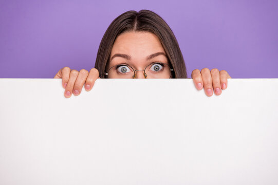 Peeking Over Wall Images – Browse 1,975 Stock Photos, Vectors, and Video |  Adobe Stock