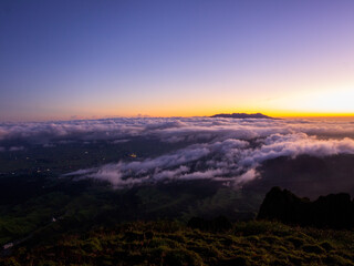 阿蘇山高岳山頂からの朝焼け
