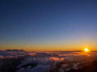 阿蘇山高岳山頂からの朝焼け